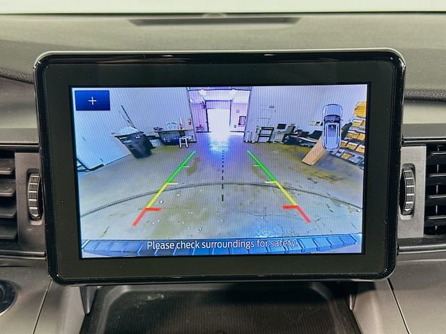 Used 2022 Ford Explorer XLT image 25