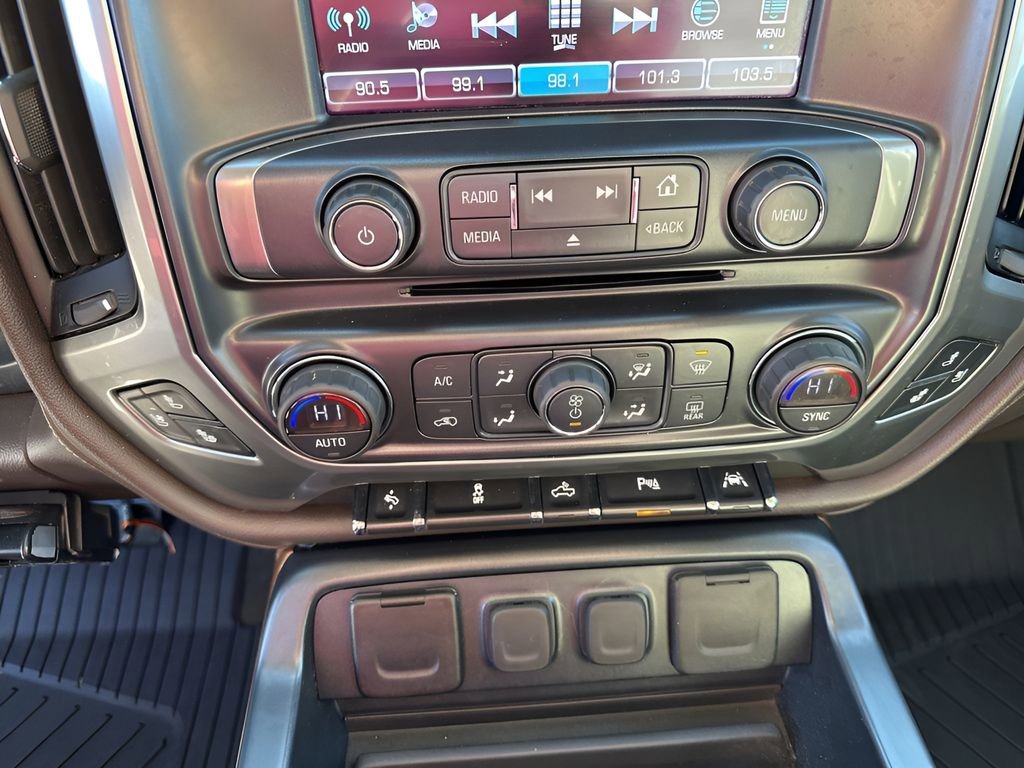 Used 2018 Chevrolet Silverado 1500 LTZ w/ Texas Edition image 32