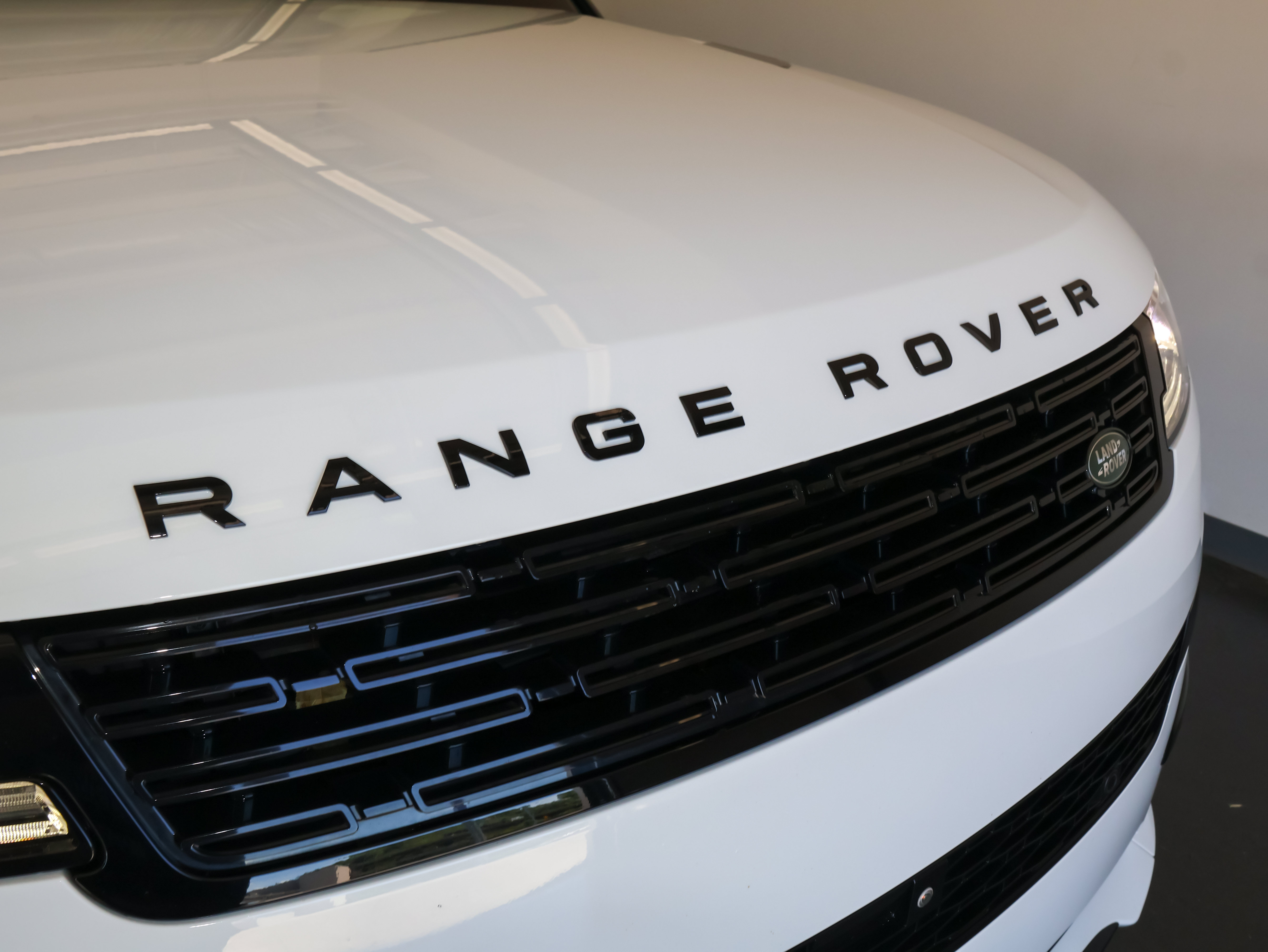 Used 2024 Land Rover Range Rover Sport Dynamic SE AWD/4WD image 49