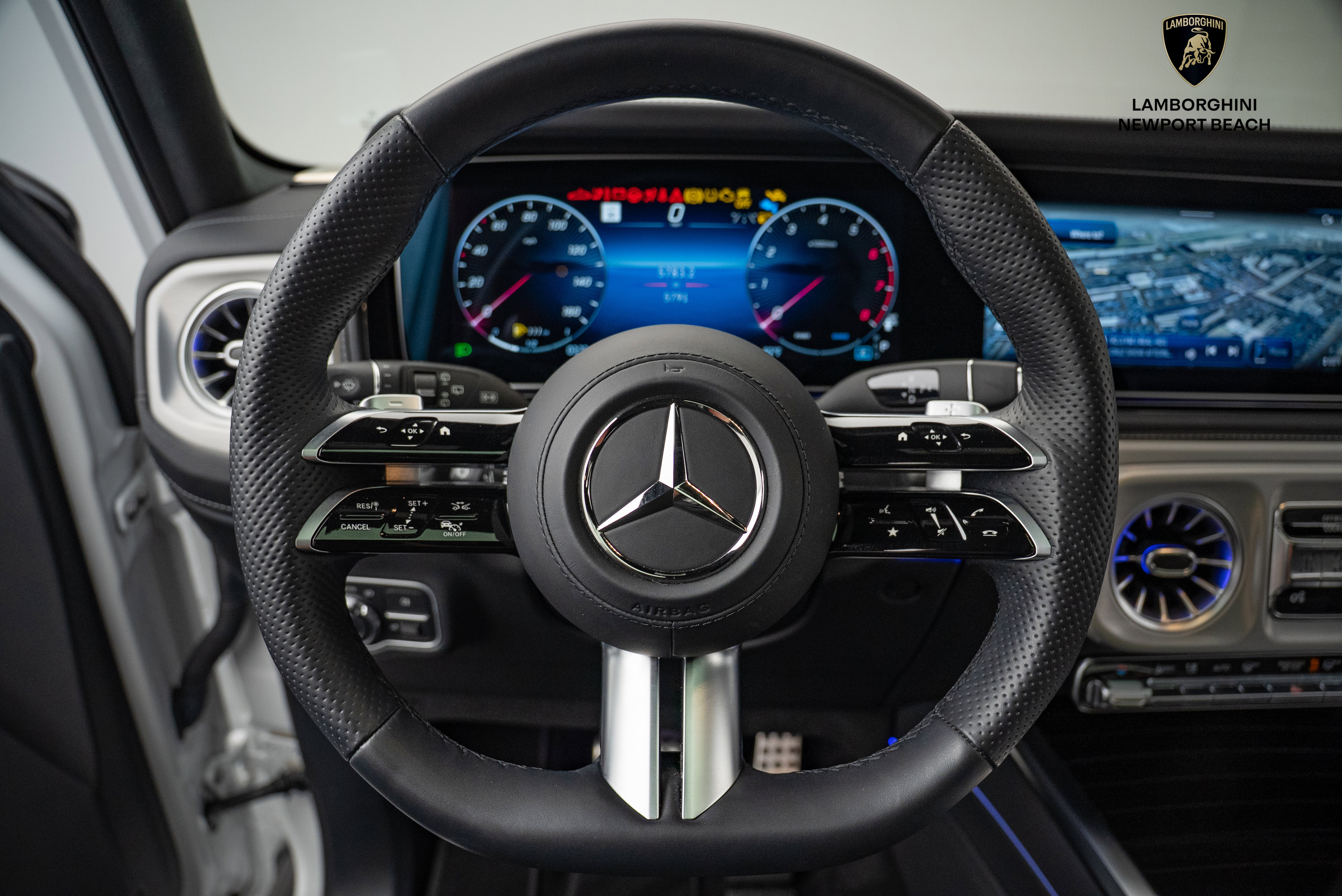 Used 2025 Mercedes-Benz G 550 image 29