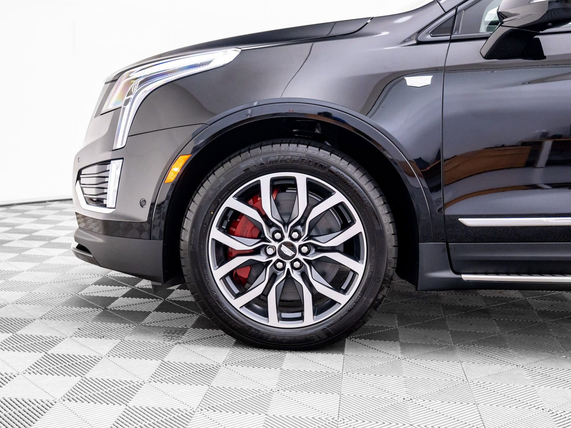 New 2025 Cadillac XT5 Sportv w/ Technology Package AWD/4WD image 37
