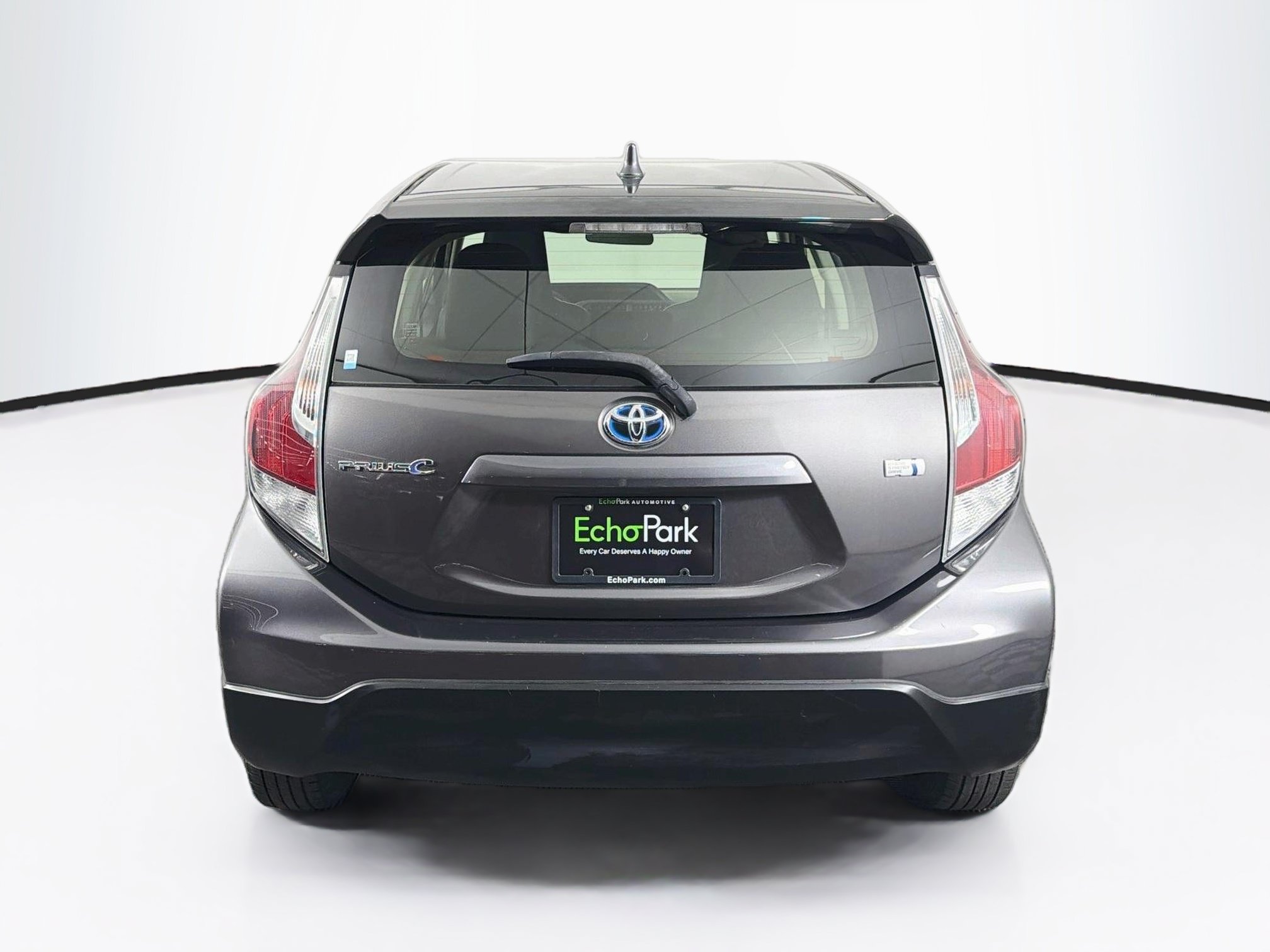 Used 2017 Toyota Prius C One FWD image 7