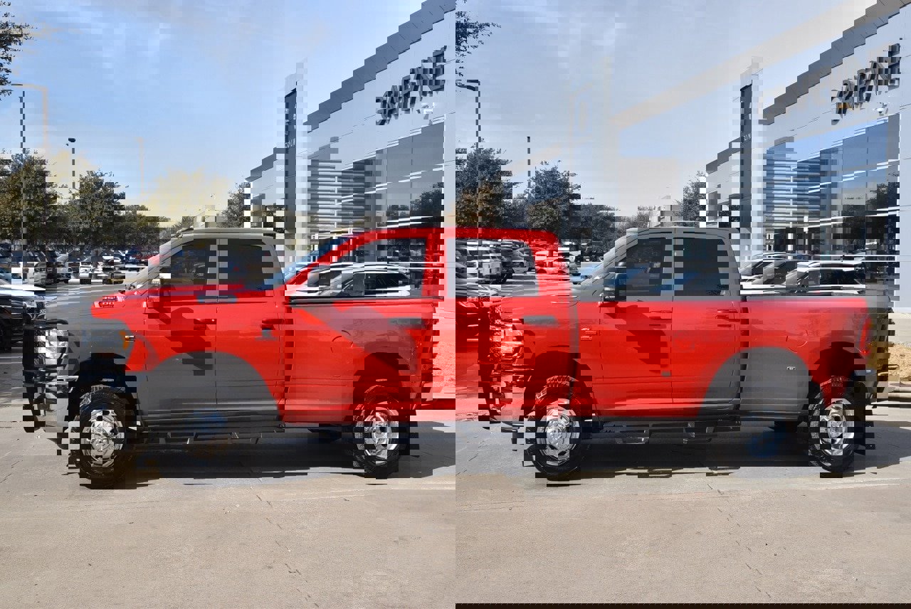 Used 2023 RAM 3500 Tradesman image 12