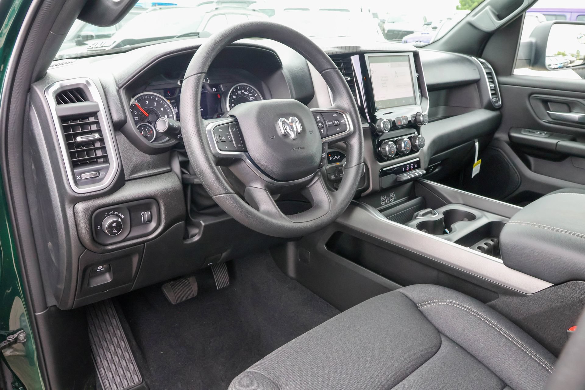 New 2026 RAM 1500 Express AWD/4WD image 3