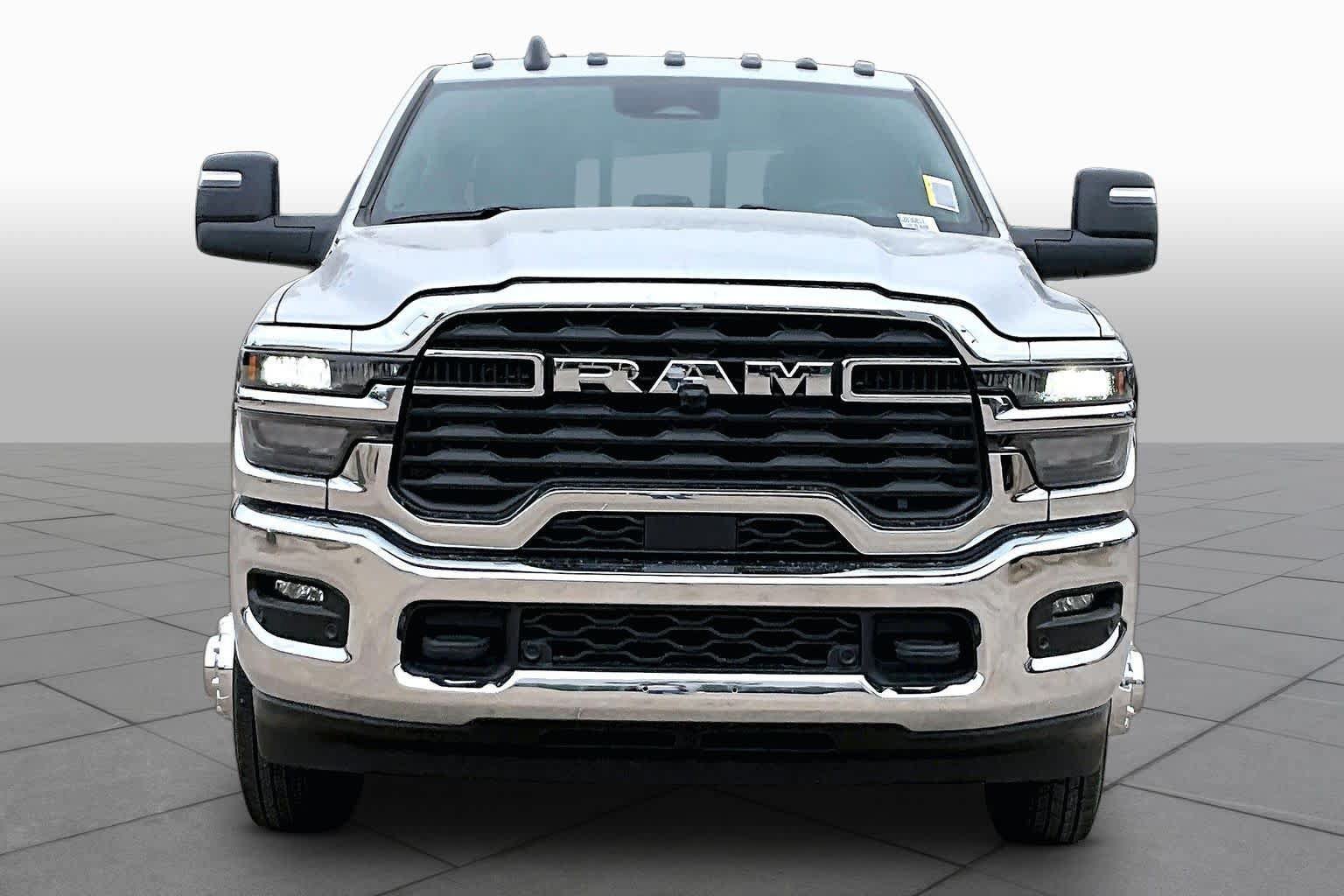 New 2026 RAM 3500 Tradesman AWD/4WD image 4