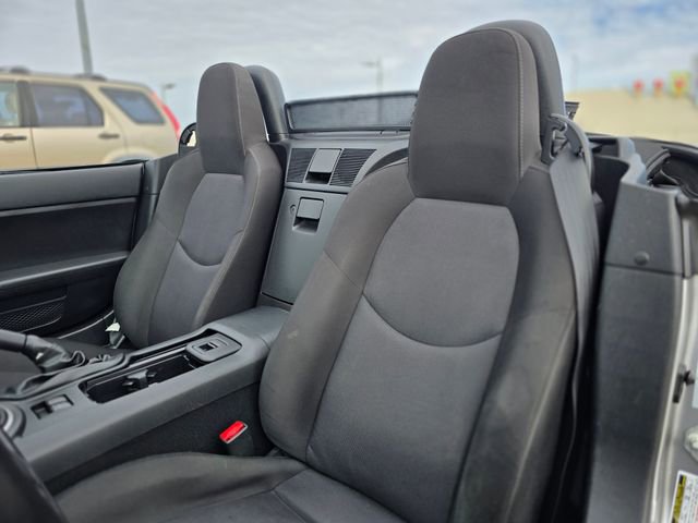 Used 2015 MAZDA MX-5 Miata Sport image 12