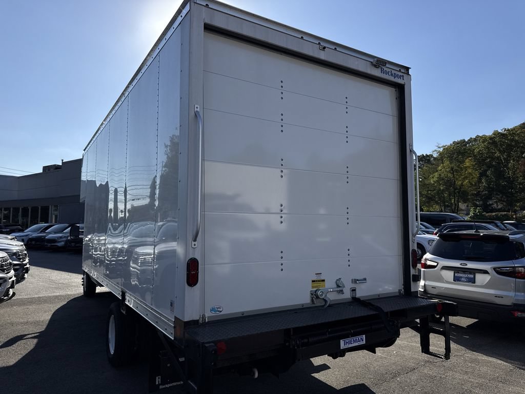 New 2024 Ford E-450 and Econoline 450 Super Duty w/ Driver's Safety Package RWD image 15