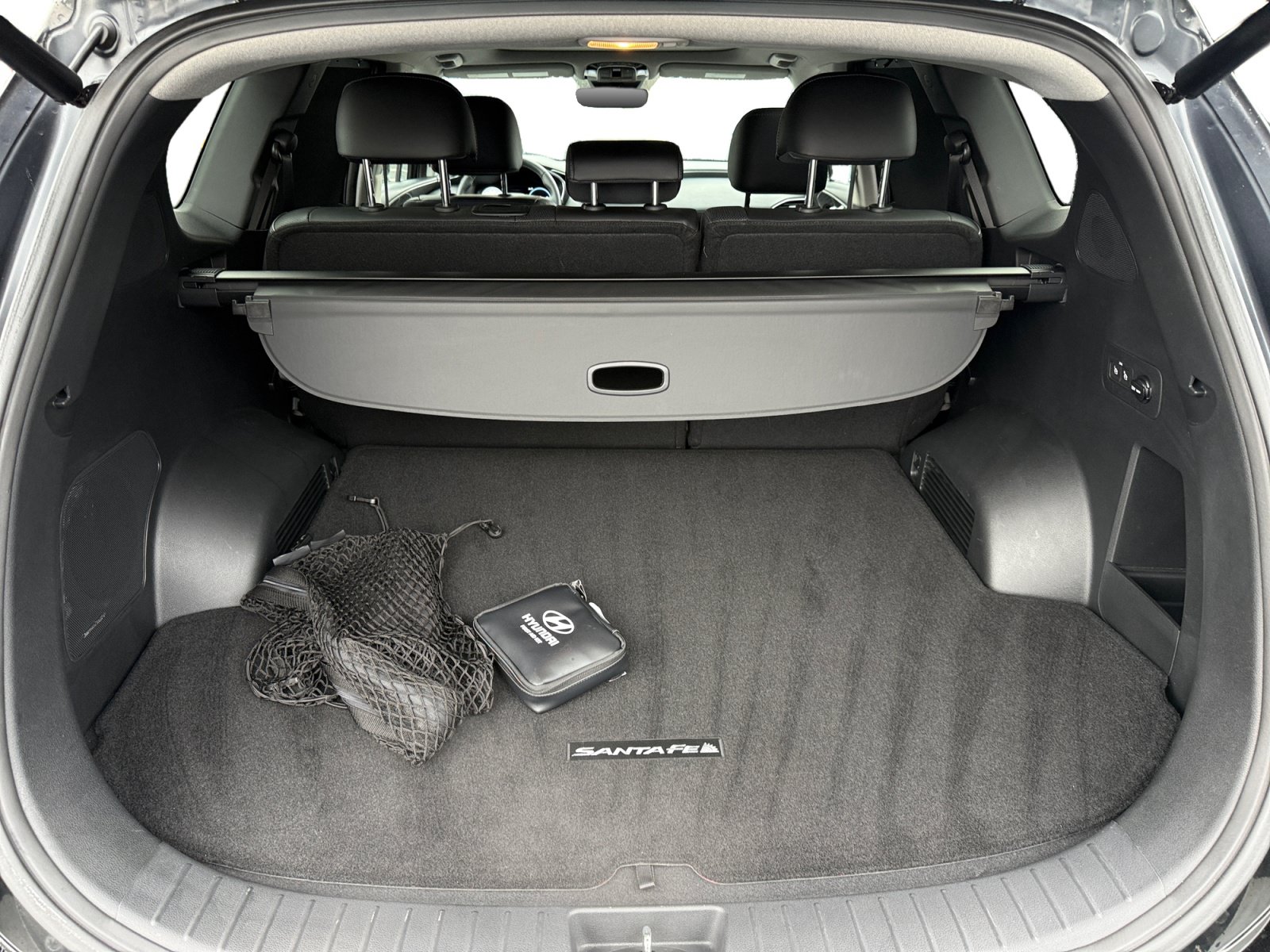 Certified 2023 Hyundai Santa Fe Limited FWD image 17