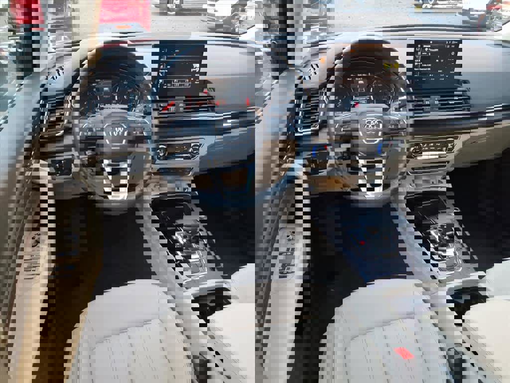 Used 2023 Audi Q5 2.0T Premium w/ Convenience Package image 7