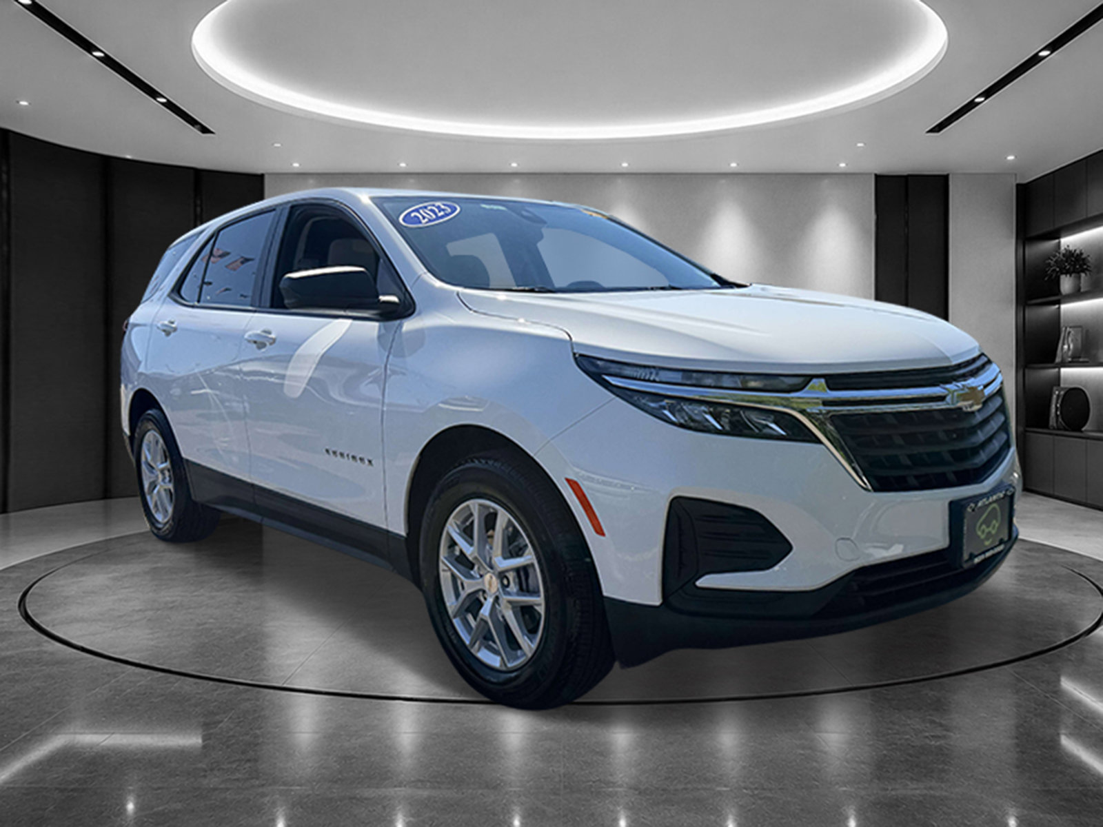 Certified 2023 Chevrolet Equinox LS w/ LS Convenience Package FWD image 2