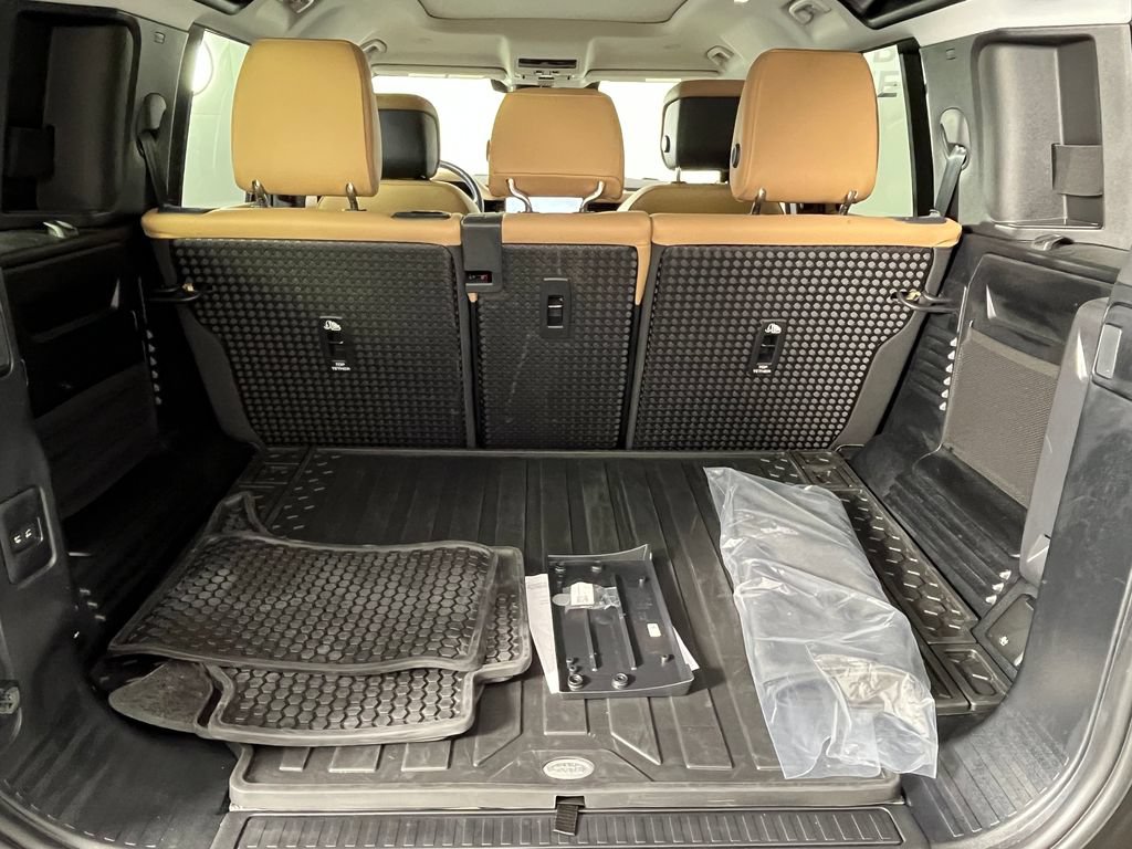 Used 2026 Land Rover Defender 110 S AWD/4WD image 16