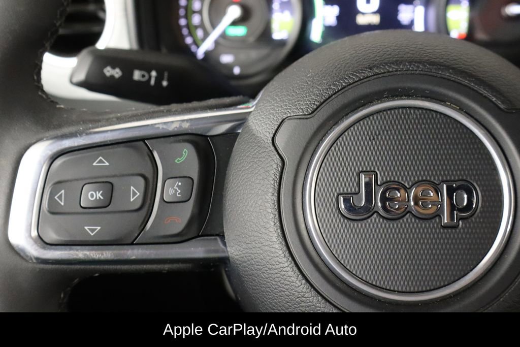 Used 2025 Jeep Wrangler Unlimited Sahara AWD/4WD image 8