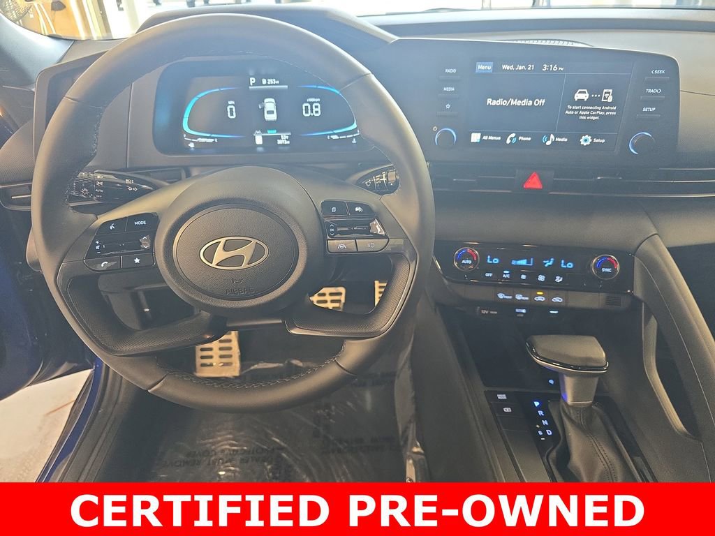 Certified 2025 Hyundai Elantra Sport image 16