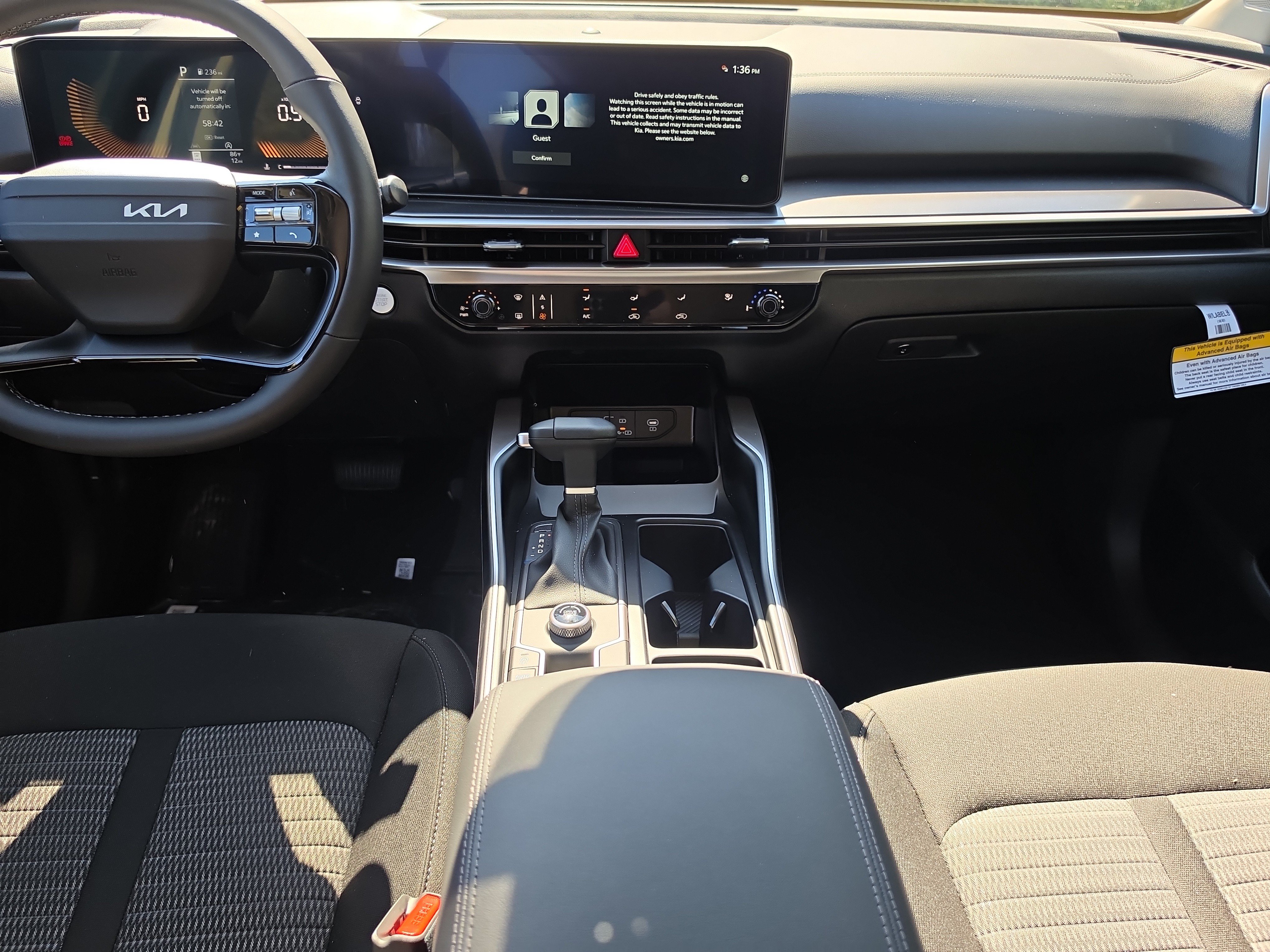 New 2026 Kia Sorento LX FWD image 14