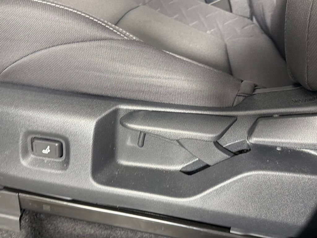 Used 2025 Toyota Tacoma SR5 RWD image 25