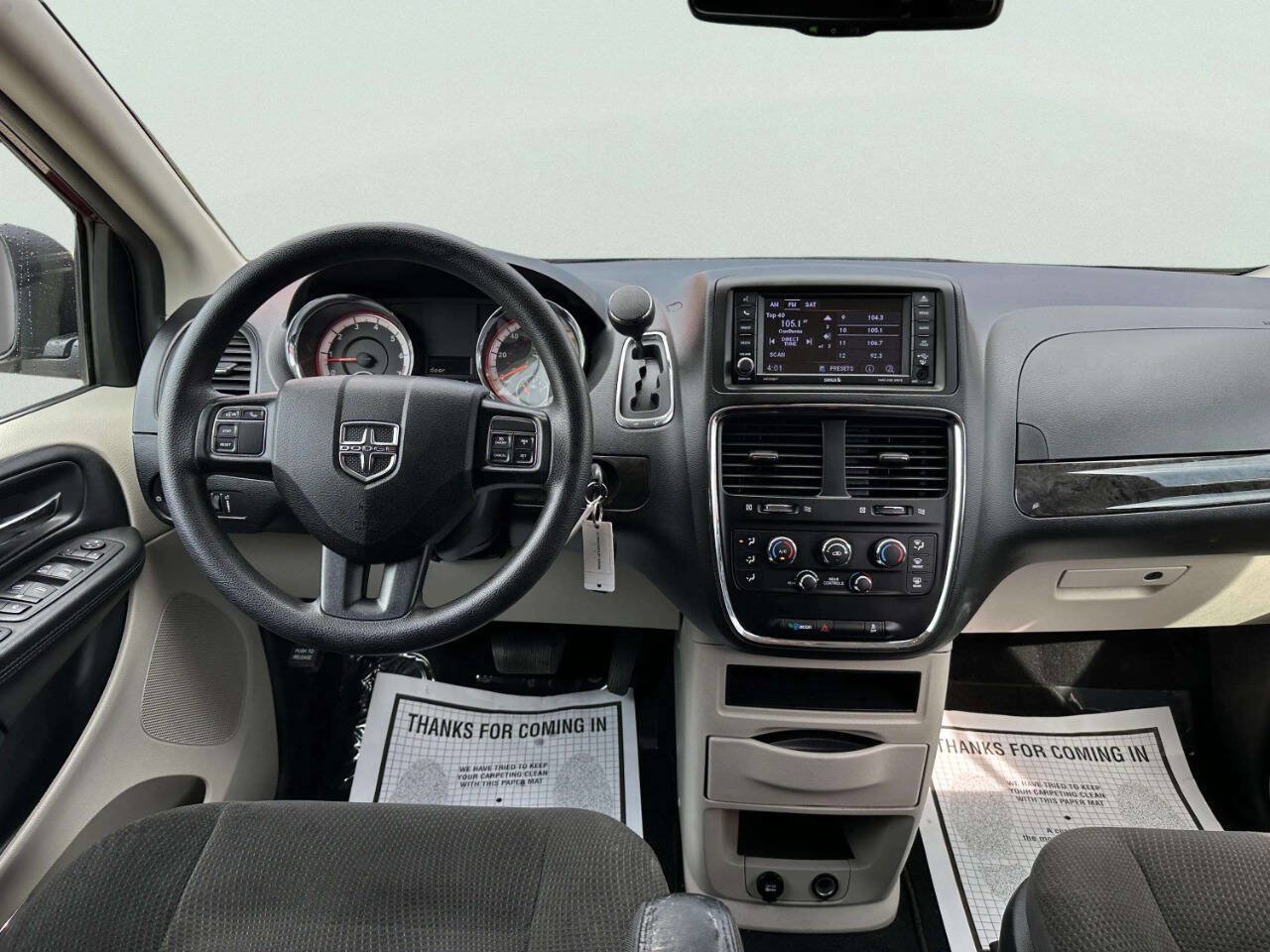 Used 2018 Dodge Grand Caravan SE w/ UConnect Hands-Free Group FWD image 11