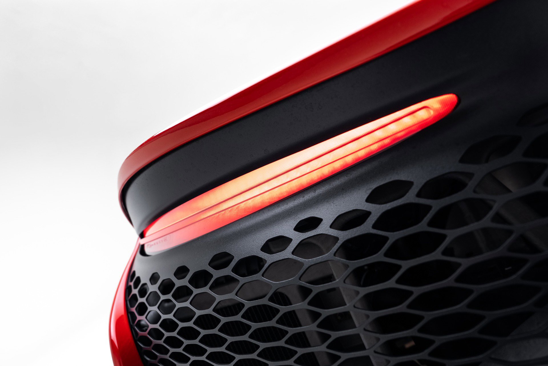 Used 2024 McLaren Artura image 26