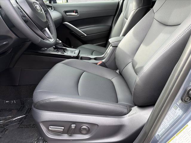 New 2026 Toyota Corolla Cross XLE w/ Convenience Package AWD/4WD image 12