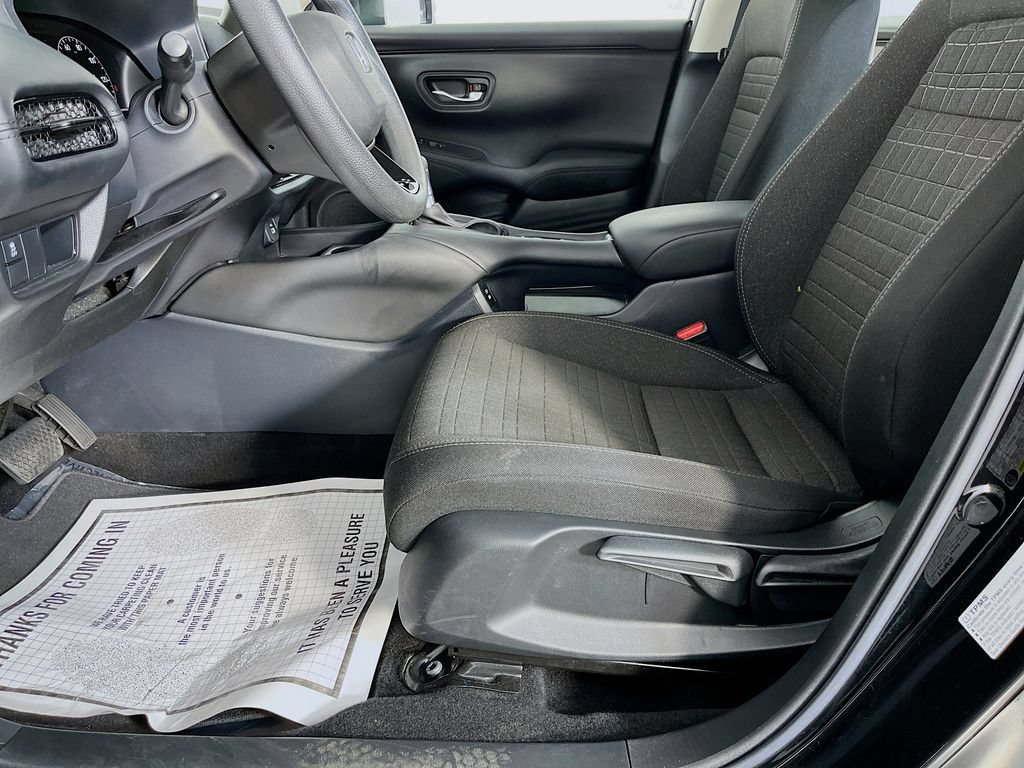 Used 2025 Honda HR-V LX image 25