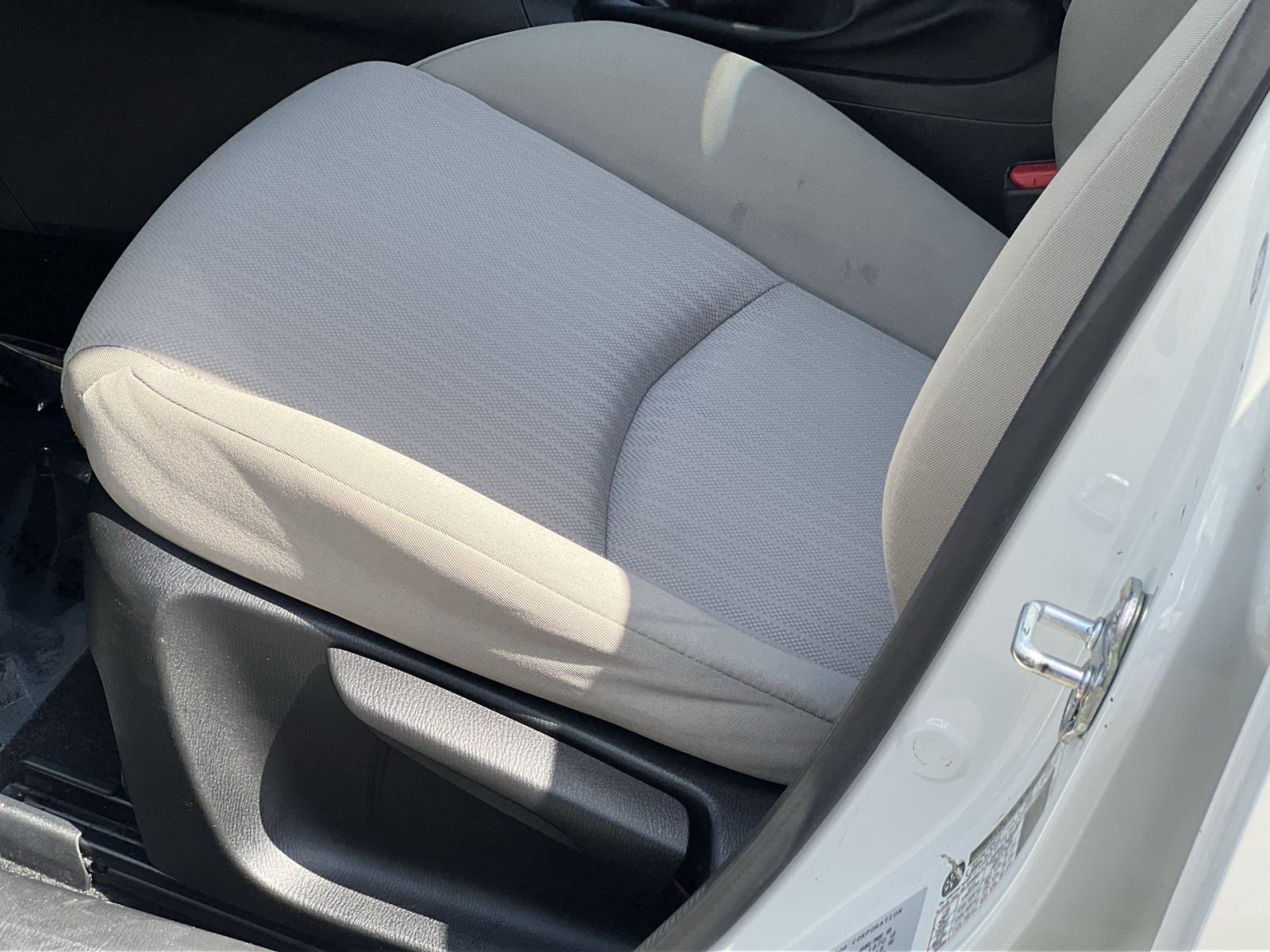 Used 2014 MAZDA MAZDA3 i Sport FWD image 19