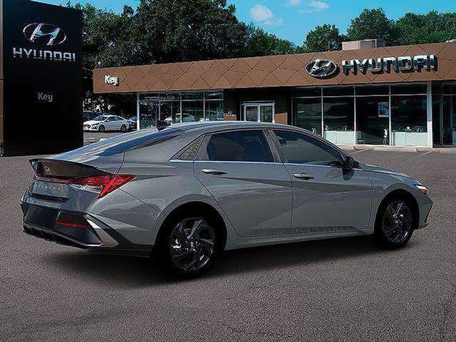 New 2026 Hyundai Elantra SEL Sport FWD image 10