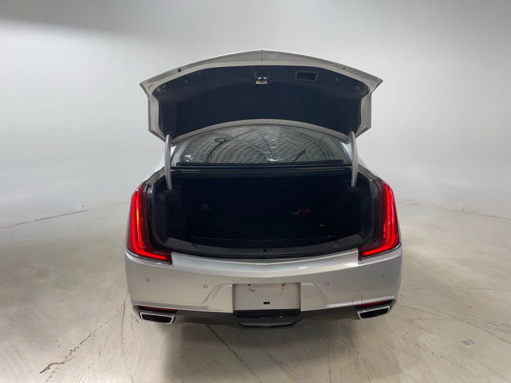 Used 2019 Cadillac XTS Luxury image 4