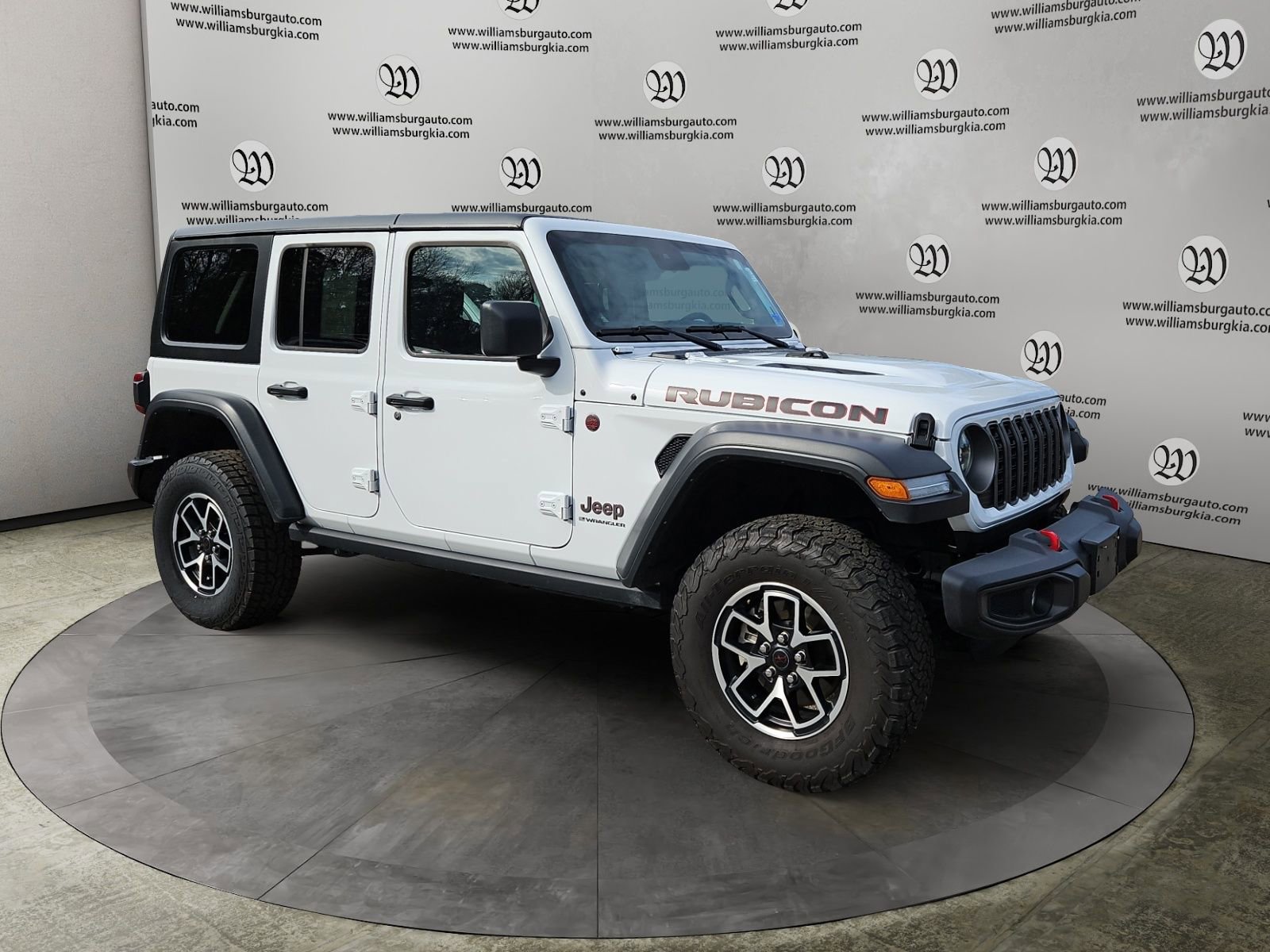 Used 2025 Jeep Wrangler Unlimited Rubicon image 7