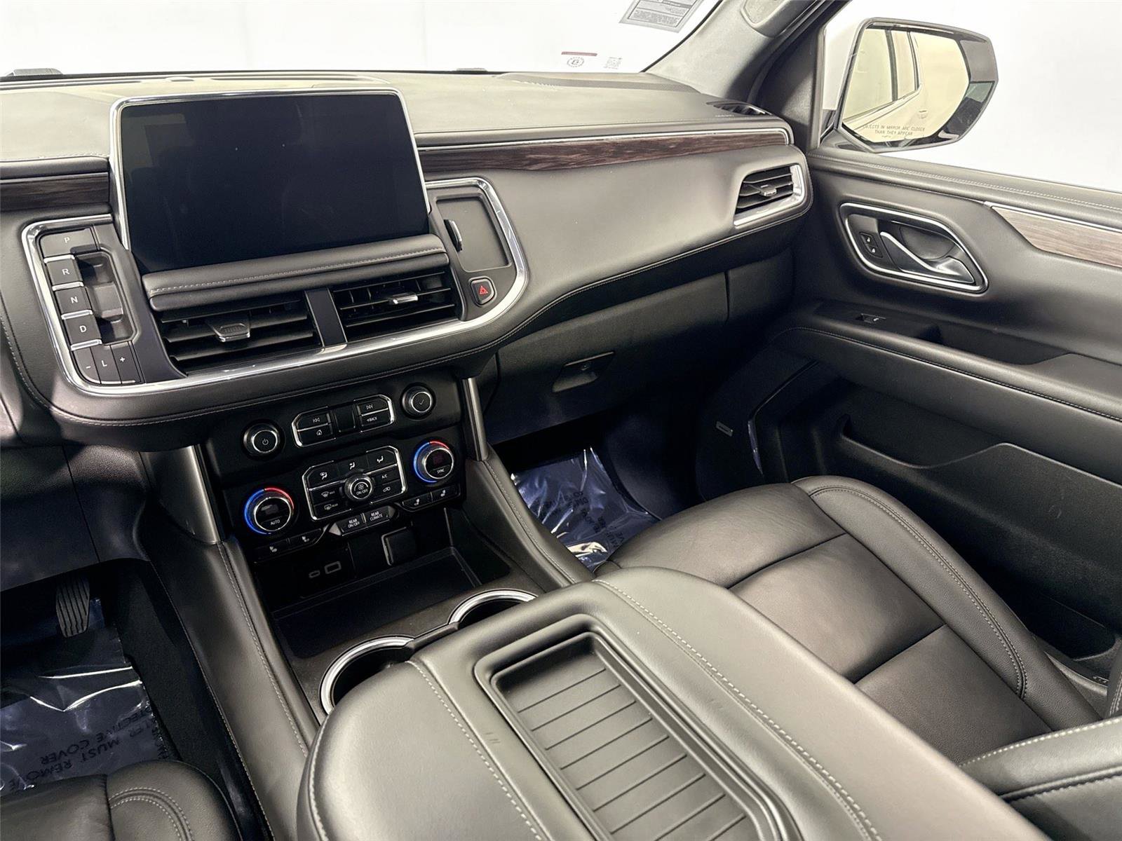 Used 2024 Chevrolet Tahoe LT image 32