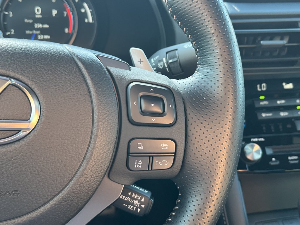 Used 2025 Lexus IS 350 F Sport w/ Navigation Package RWD image 34