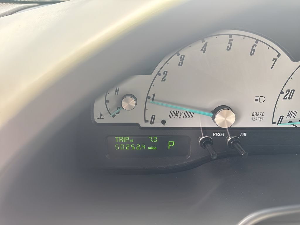 Used 2002 Ford Thunderbird RWD image 22