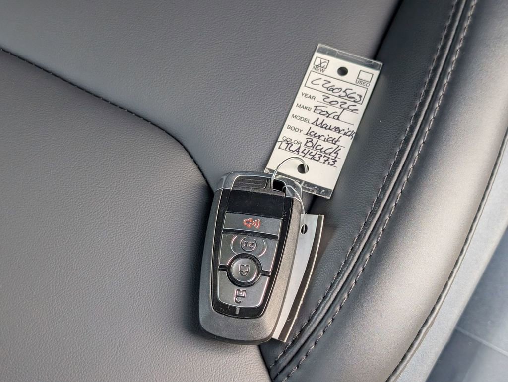 New 2026 Ford Maverick Lariat w/ Black Appearance Package image 51
