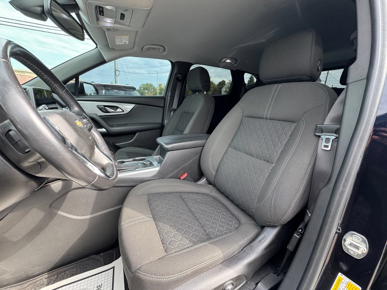Used 2020 Chevrolet Blazer LT FWD image 12