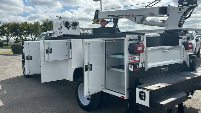 New 2024 Ford F550 4x4 SuperCab Super Duty image 4