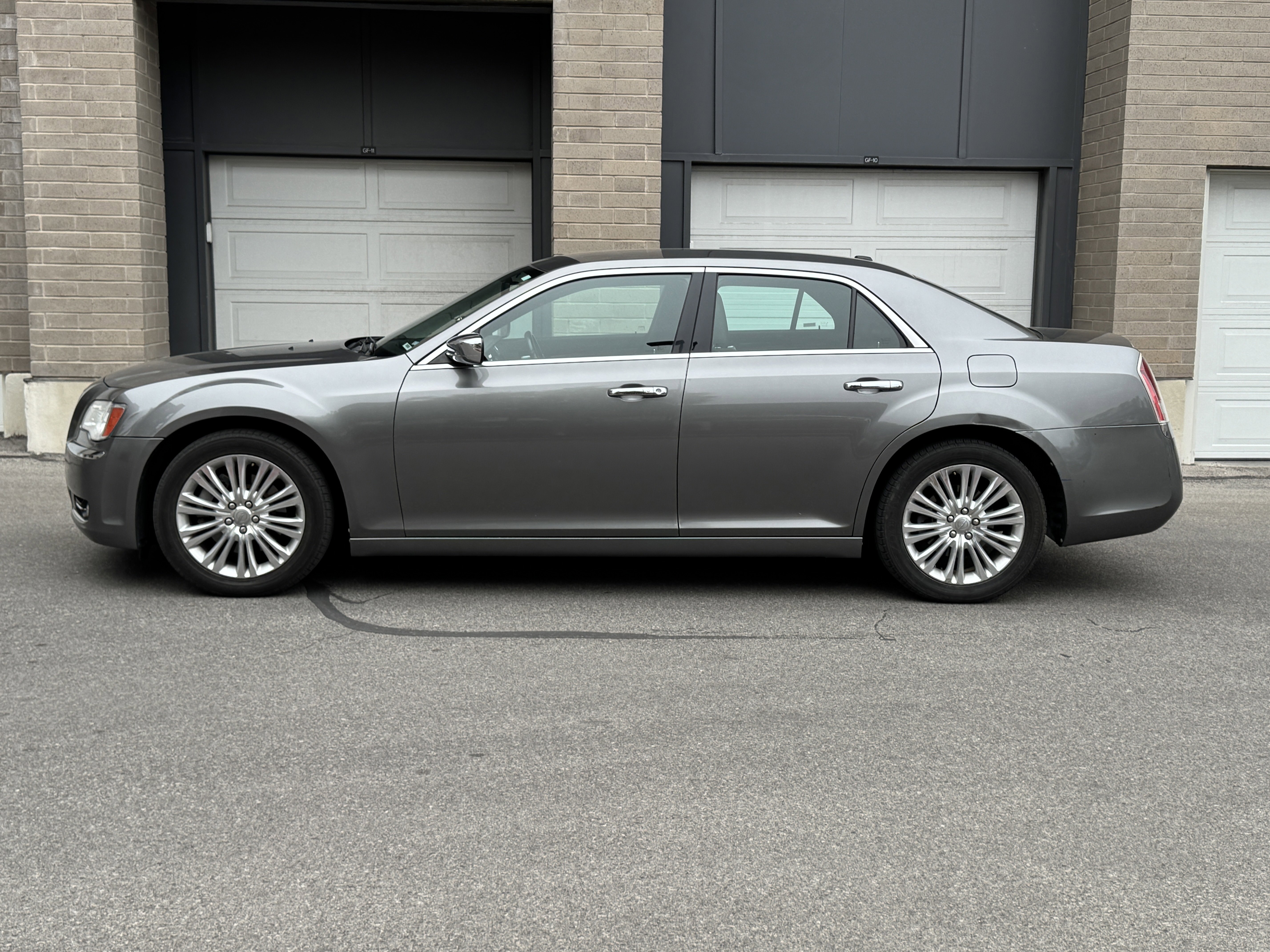 Used 2012 Chrysler 300 Limited AWD/4WD image 2