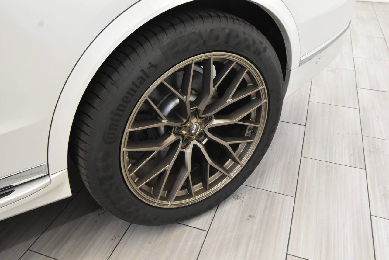 Used 2019 BMW X7 xDrive40i w/ Parking Assistance Package image 10