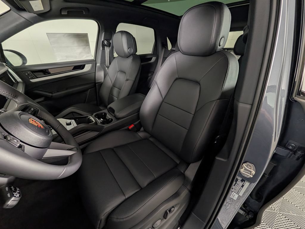 New 2026 Porsche Cayenne S AWD/4WD image 5
