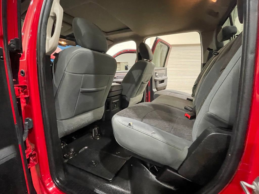 Used 2017 RAM 3500 Big Horn image 32