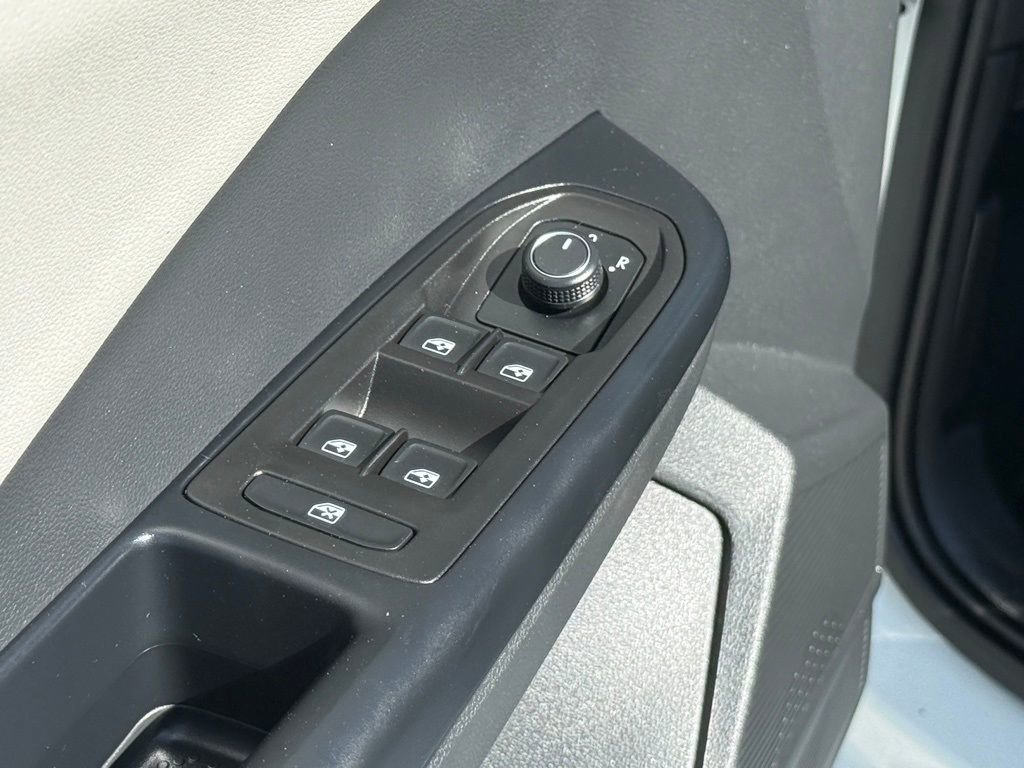 New 2026 Volkswagen Taos S image 11