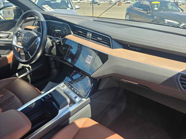 Used 2024 Audi Q8 e-tron Premium Plus AWD/4WD image 11