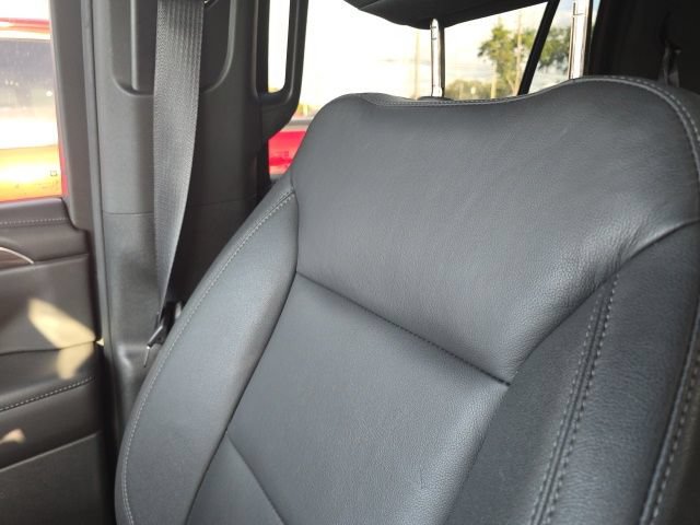 Used 2023 Chevrolet Tahoe LT w/ Luxury Package RWD image 13