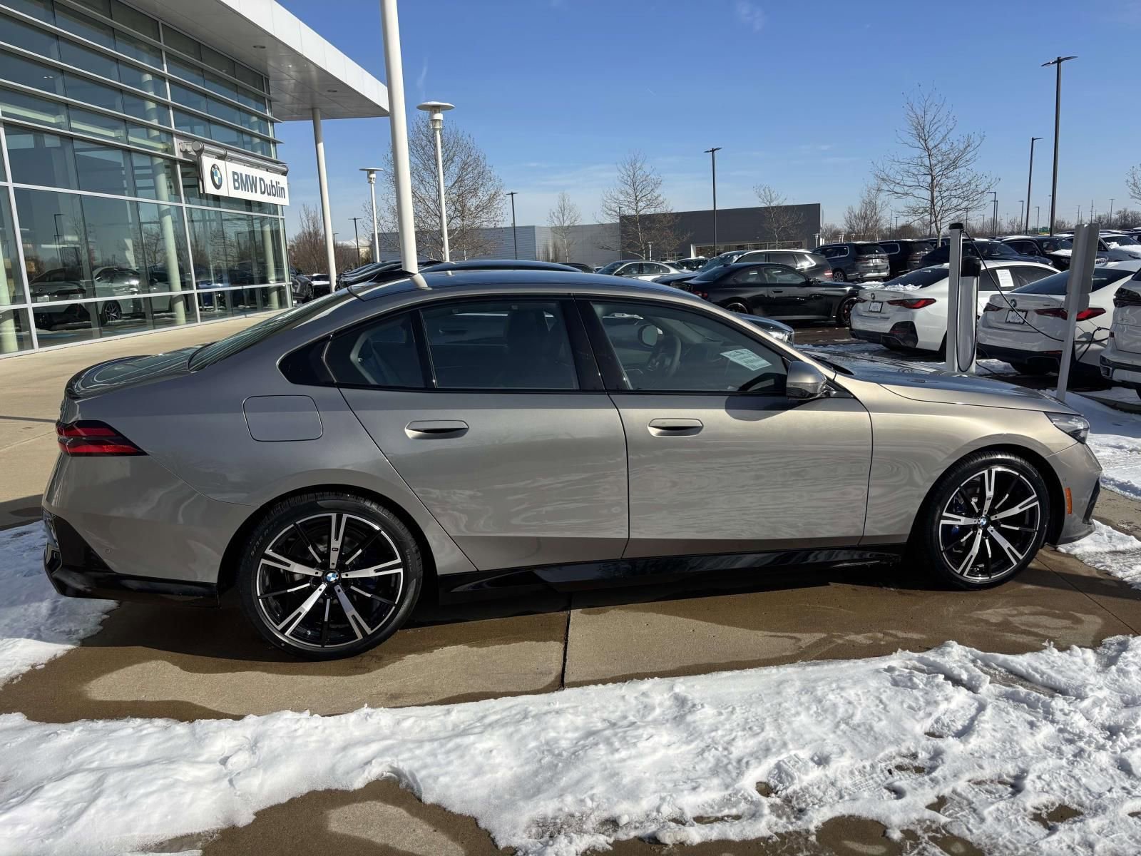 New 2026 BMW 530i xDrive w/ Executive Package image 8