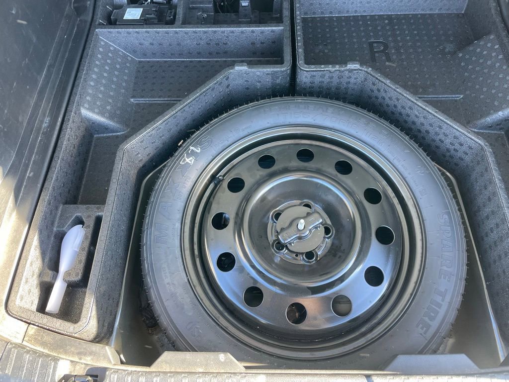 Used 2023 Ford Edge SEL image 33