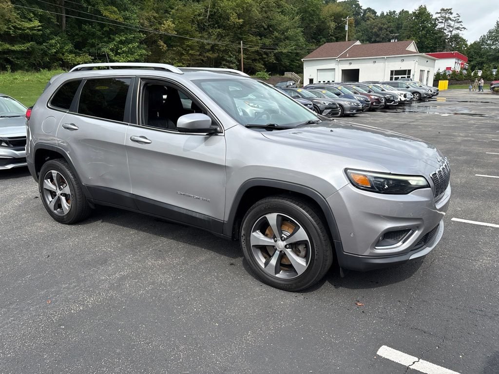Used 2019 Jeep Cherokee Limited w/ Technology Group AWD/4WD image 7