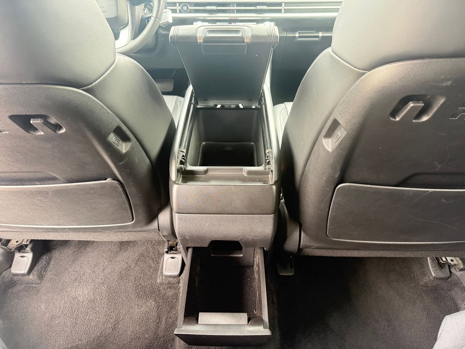 Used 2025 Hyundai Santa Fe SEL image 24