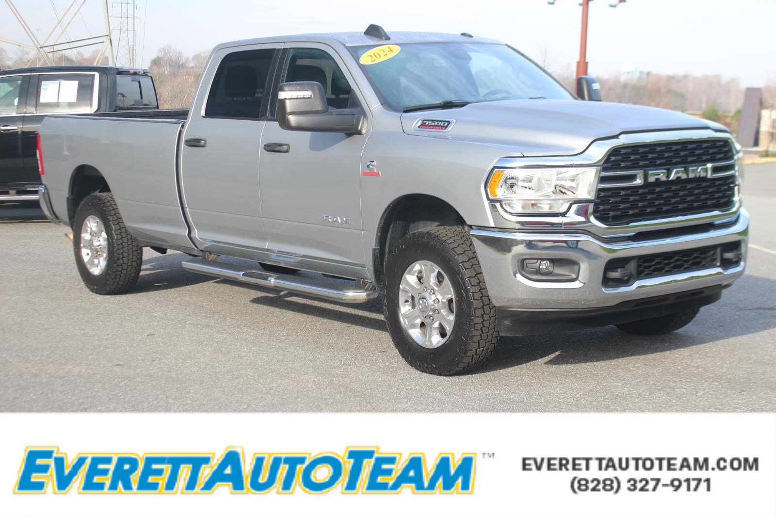 Used 2024 RAM 3500 Big Horn AWD/4WD image 1