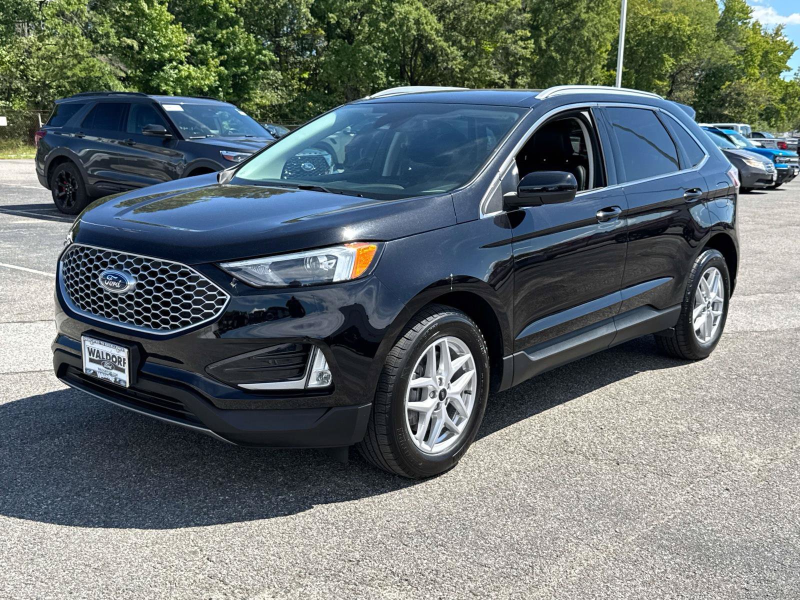 Used 2024 Ford Edge SEL w/ Convenience Package AWD/4WD image 5
