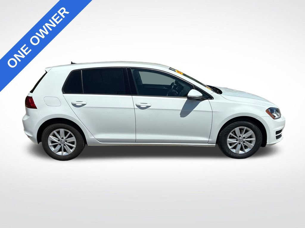 Used 2017 Volkswagen Golf S FWD image 2