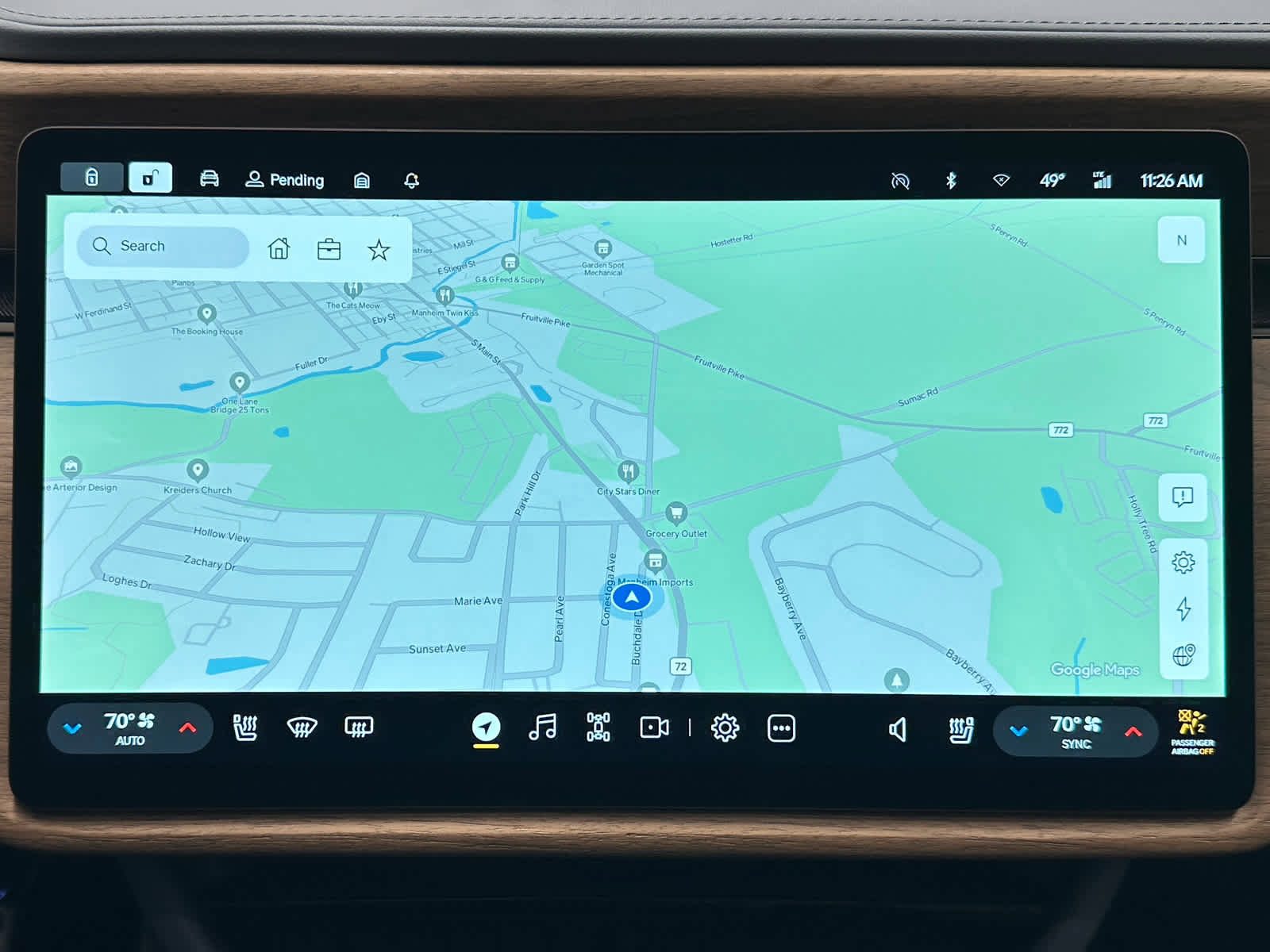 Used 2026 Rivian R1S Premium image 31