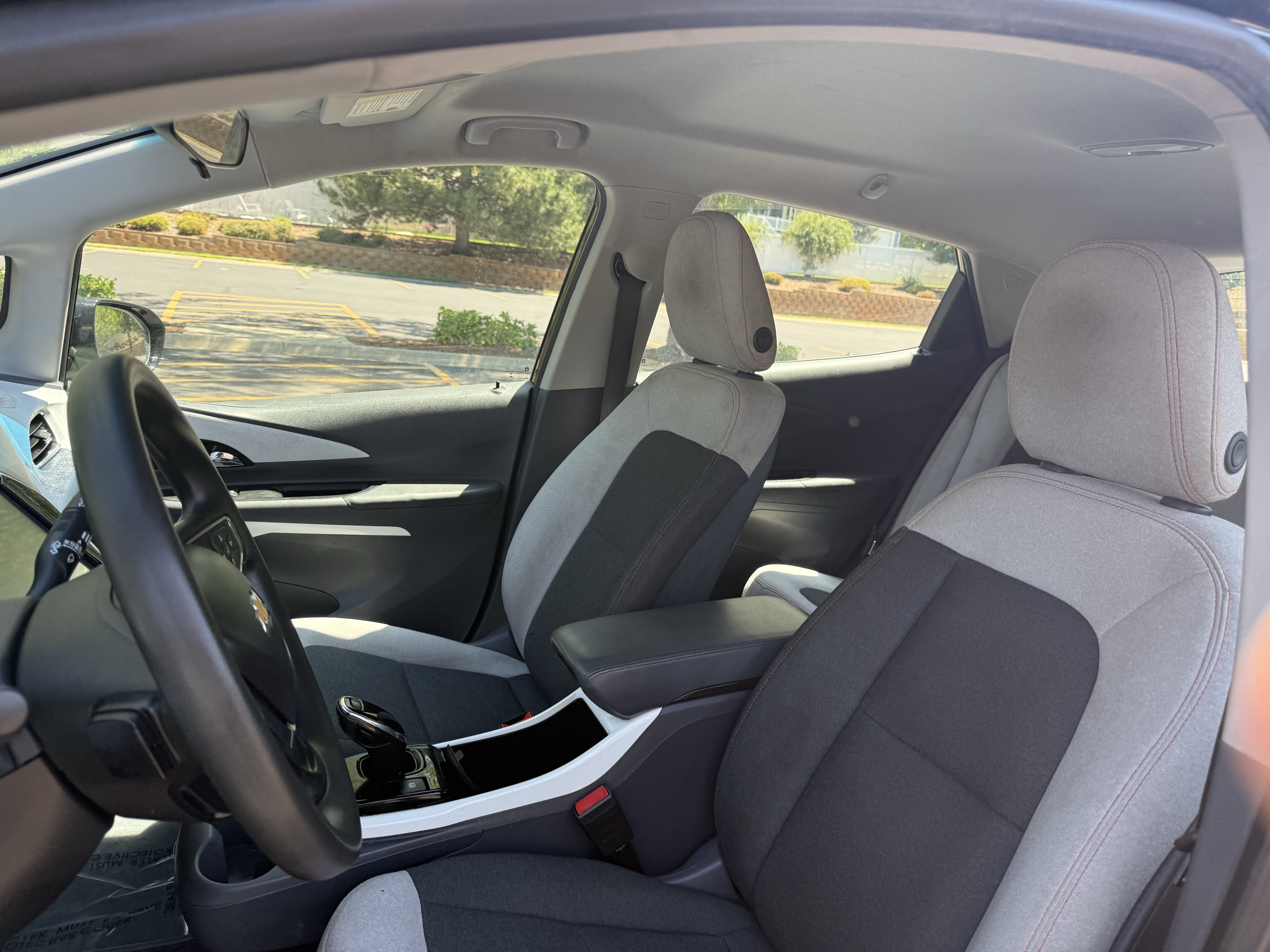 Used 2019 Chevrolet Bolt LT FWD image 13