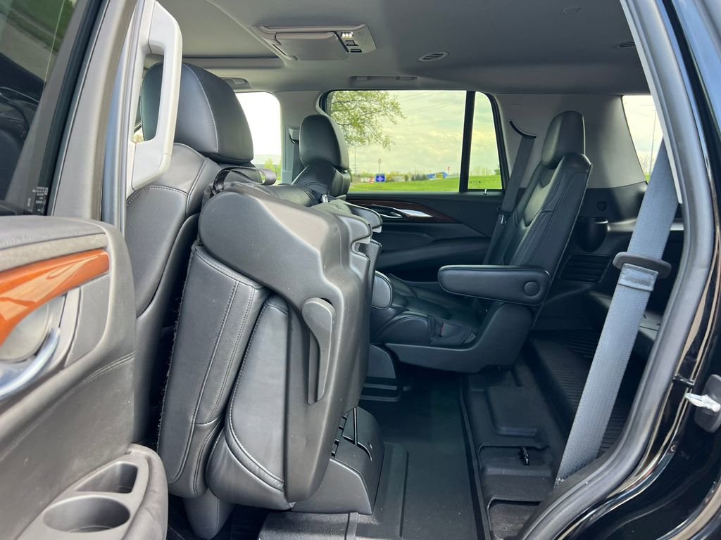 Used 2019 Cadillac Escalade Premium Luxury AWD/4WD image 38